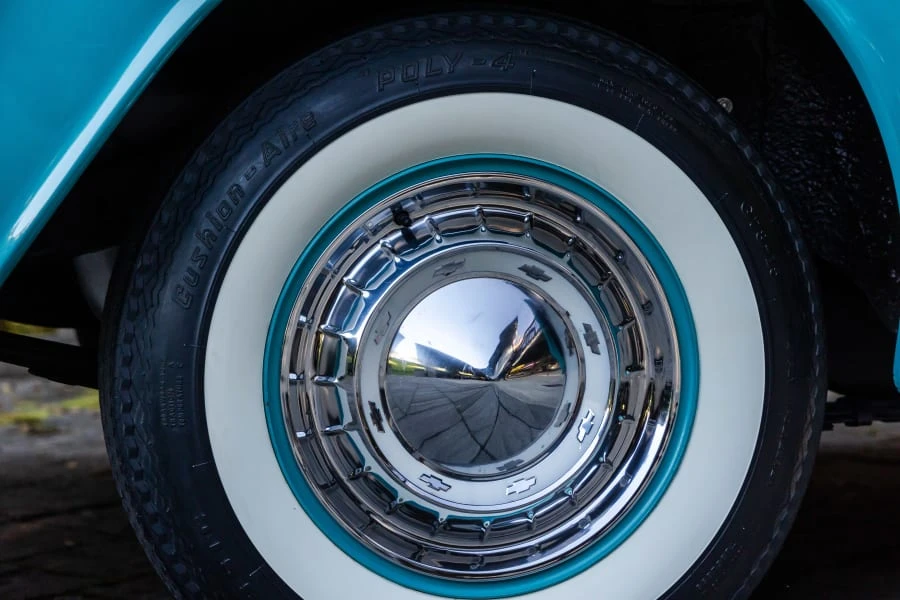 1955 Chevrolet Nomad - Image 15 of 31