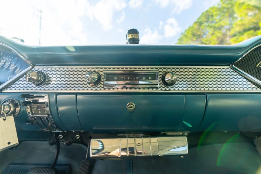 1955 Chevrolet Nomad - Image 28 of 31