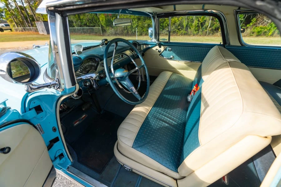 1955 Chevrolet Nomad - Image 26 of 31