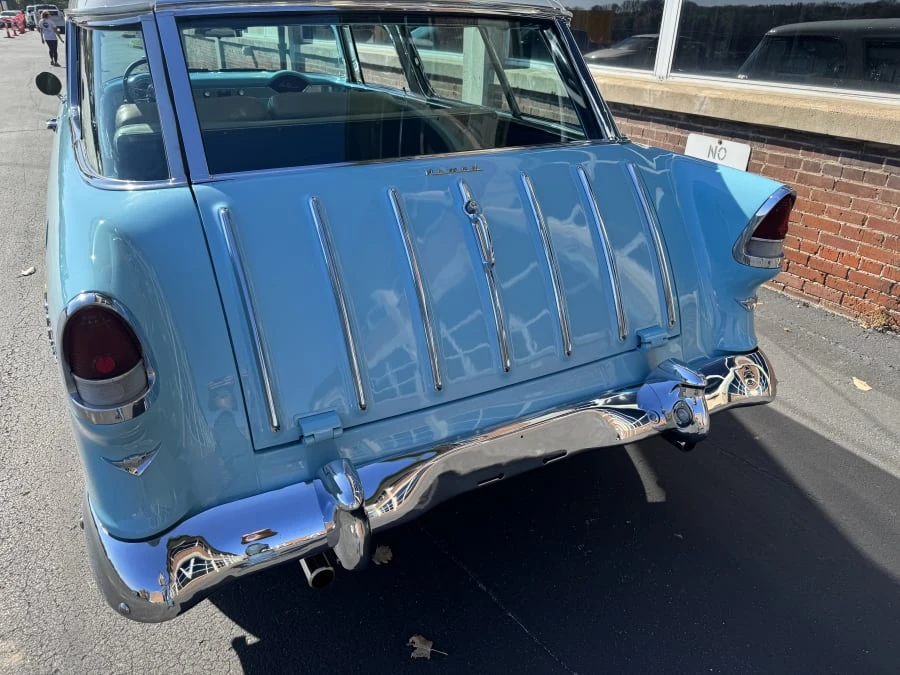 1955 Chevrolet Nomad - Image 4 of 18