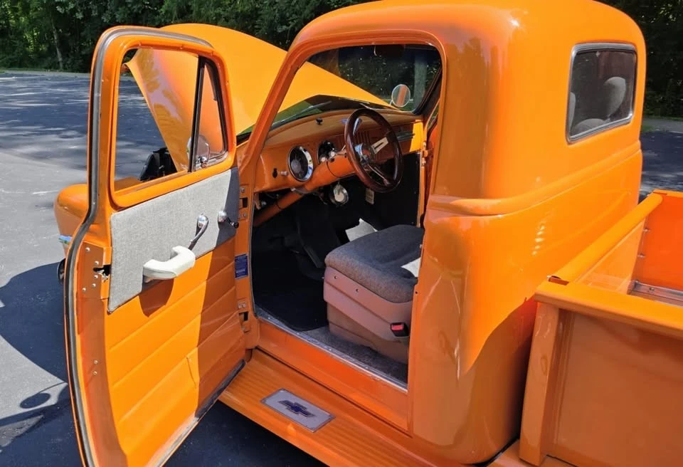 1955 Chevrolet Task Force - Image 3 of 12