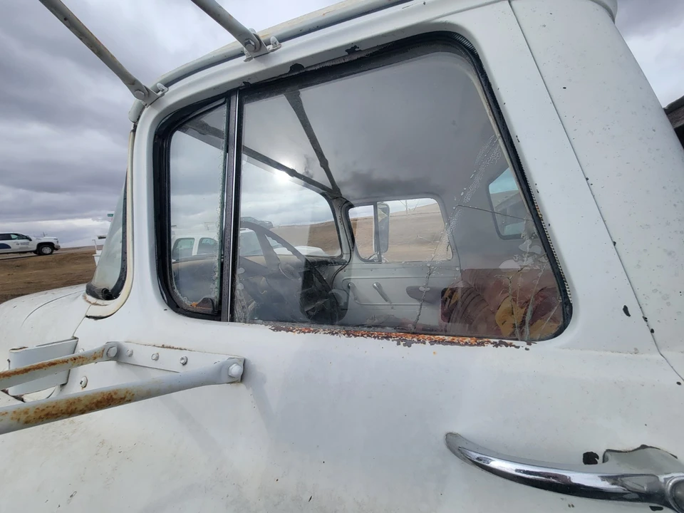 1955 Chevrolet Task Force - Image 11 of 18