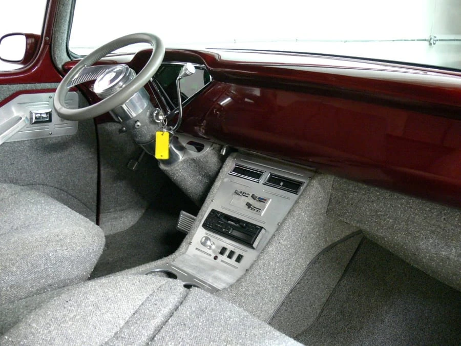 1955 Chevrolet Task Force - Image 5 of 10