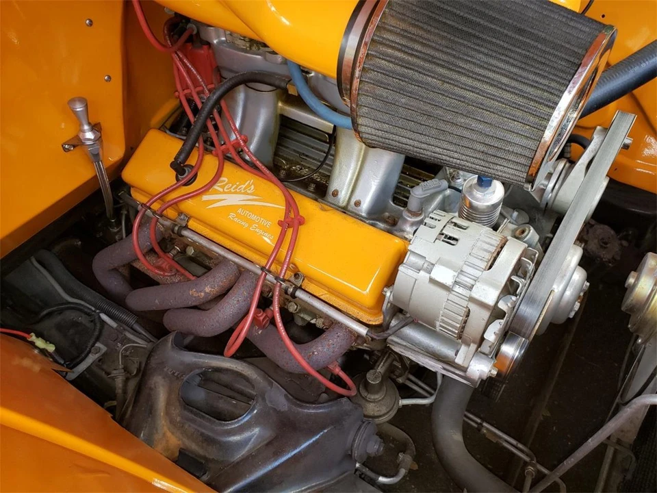 1955 Chevrolet Task Force - Image 15 of 31