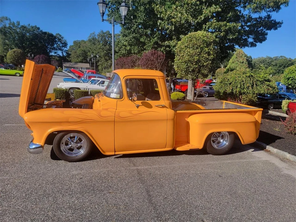 1955 Chevrolet Task Force - Image 17 of 31
