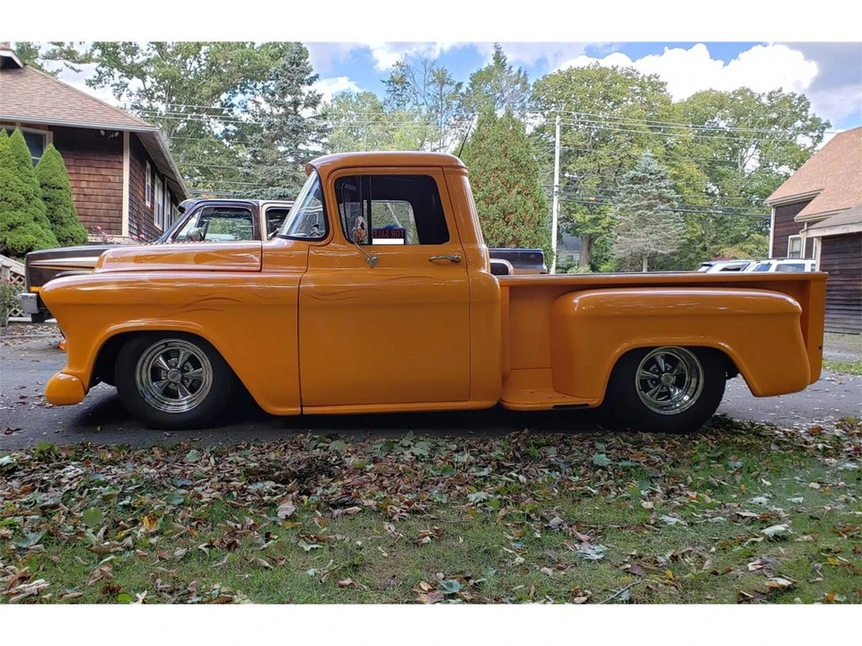 1955 Chevrolet Task Force - Image 22 of 31