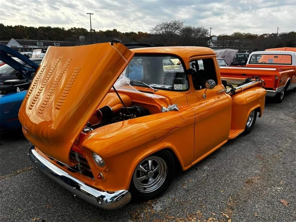 1955 Chevrolet Task Force - Image 6 of 31