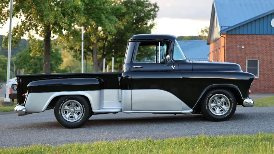 1955 Chevrolet Task Force - Image 7 of 25