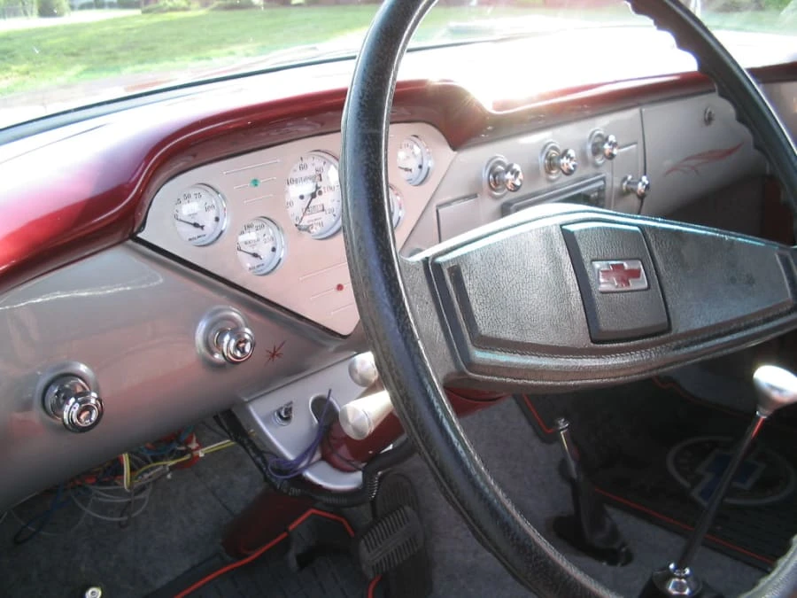 1955 Chevrolet Task Force - Image 5 of 8