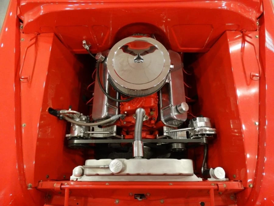 1955 Chevrolet Task Force - Image 9 of 12