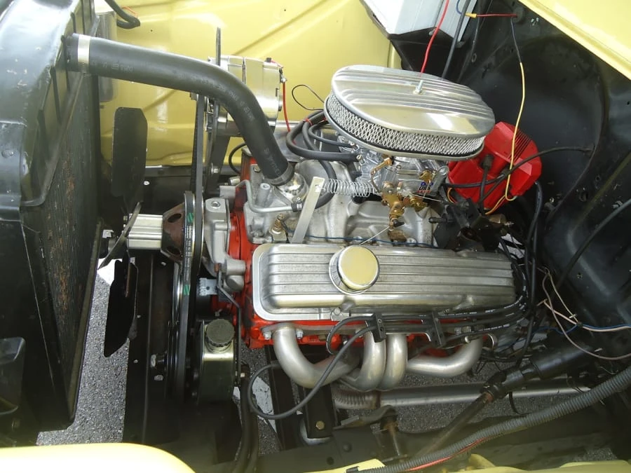 1955 Chevrolet Task Force - Image 7 of 7