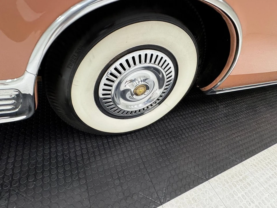 1955 Chrysler Imperial 2nd Gen - Image 24 of 31