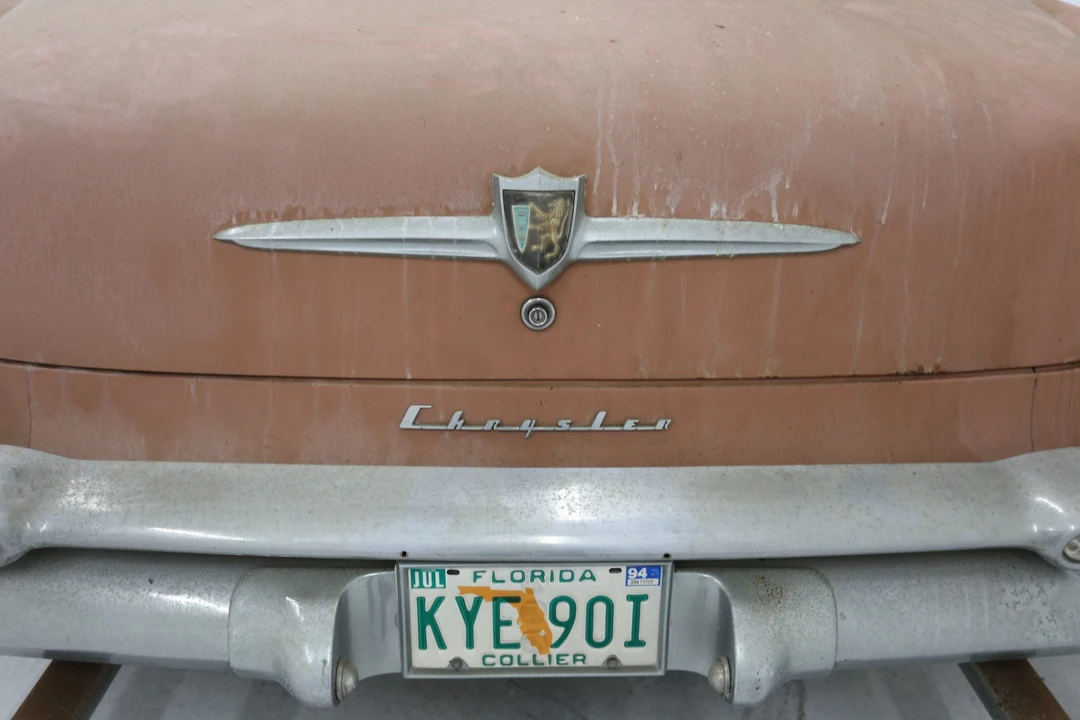 1955 Chrysler New Yorker - Image 29 of 31