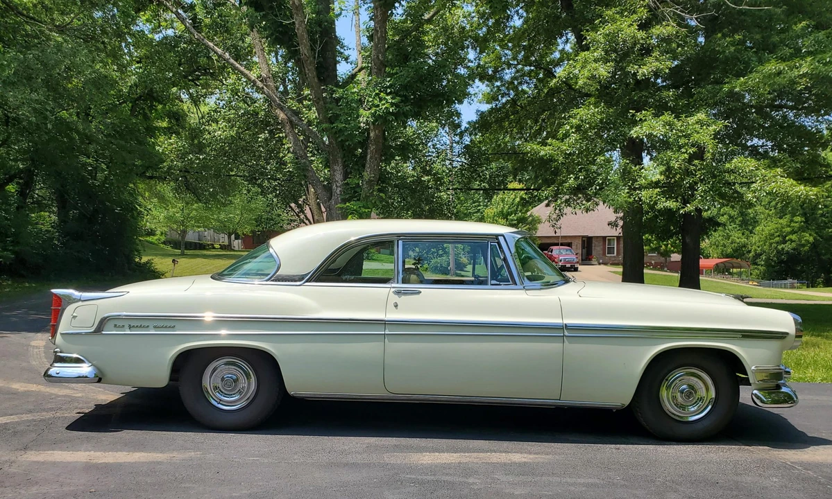 1955 Chrysler New Yorker - Image 19 of 31