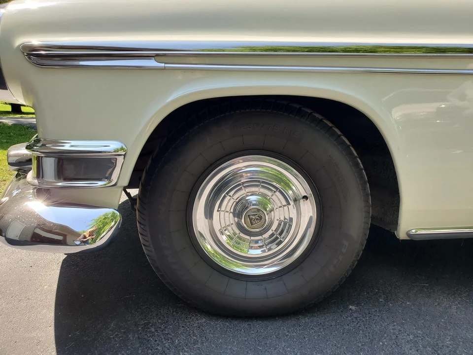 1955 Chrysler New Yorker - Image 28 of 31