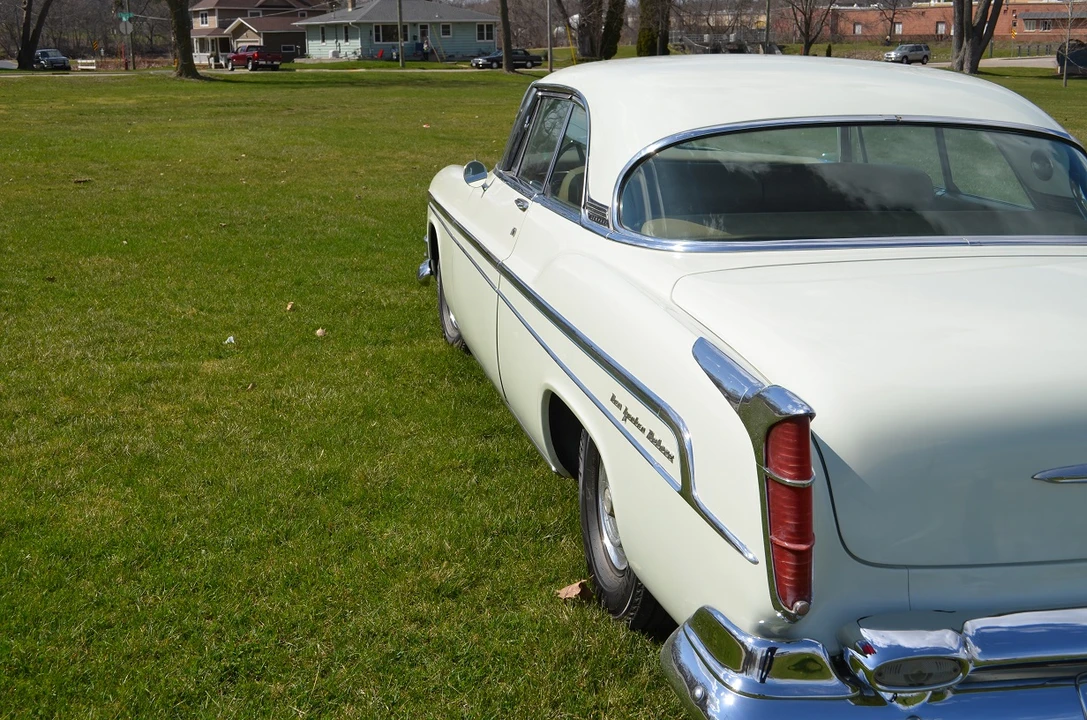 1955 Chrysler New Yorker - Image 10 of 31
