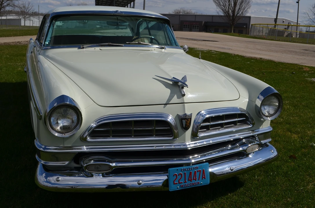 1955 Chrysler New Yorker - Image 4 of 31
