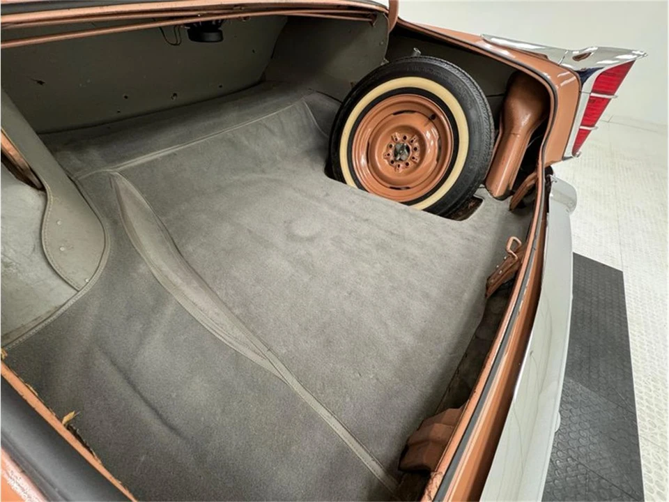 1955 Chrysler New Yorker - Image 29 of 31