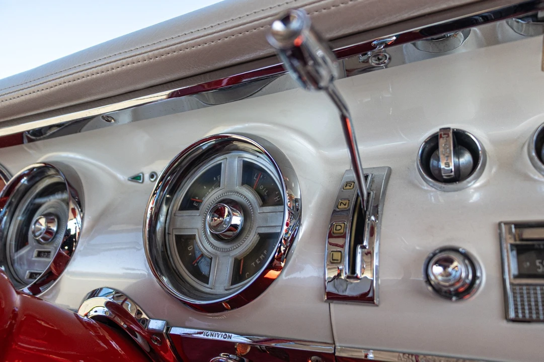 1955 Chrysler New Yorker - Image 8 of 31
