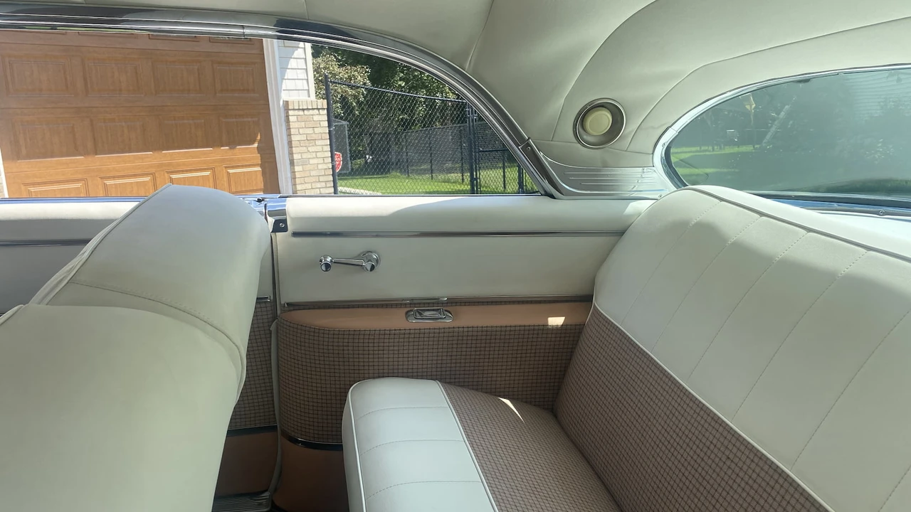 1955 Chrysler New Yorker - Image 4 of 30