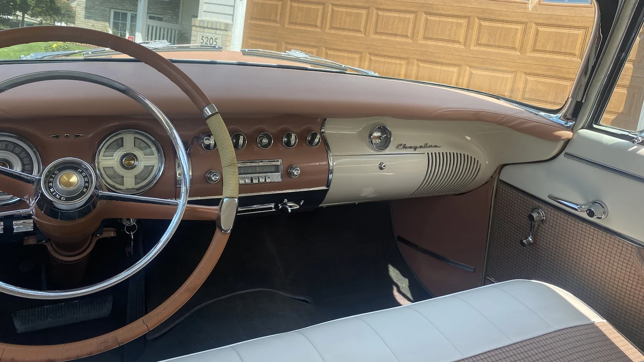 1955 Chrysler New Yorker - Image 18 of 30