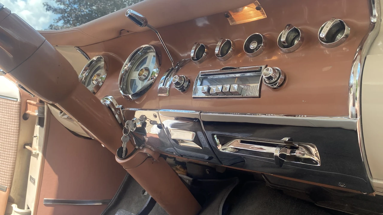 1955 Chrysler New Yorker - Image 19 of 30