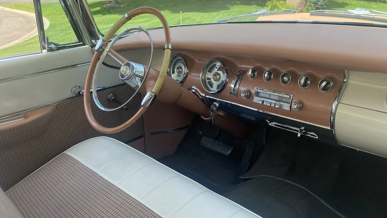 1955 Chrysler New Yorker - Image 21 of 30
