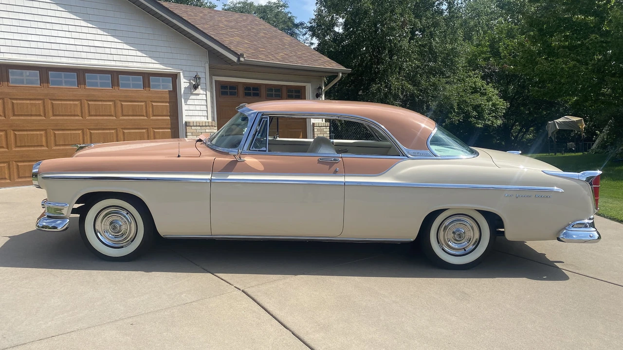 1955 Chrysler New Yorker - Image 29 of 30
