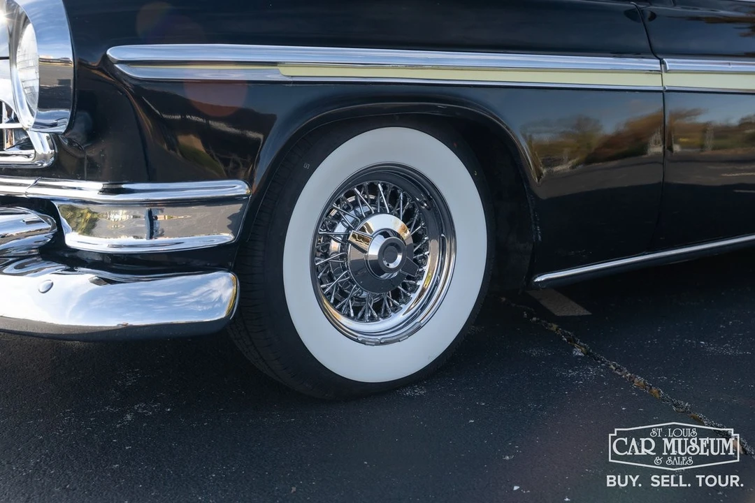 1955 Chrysler New Yorker - Image 10 of 31