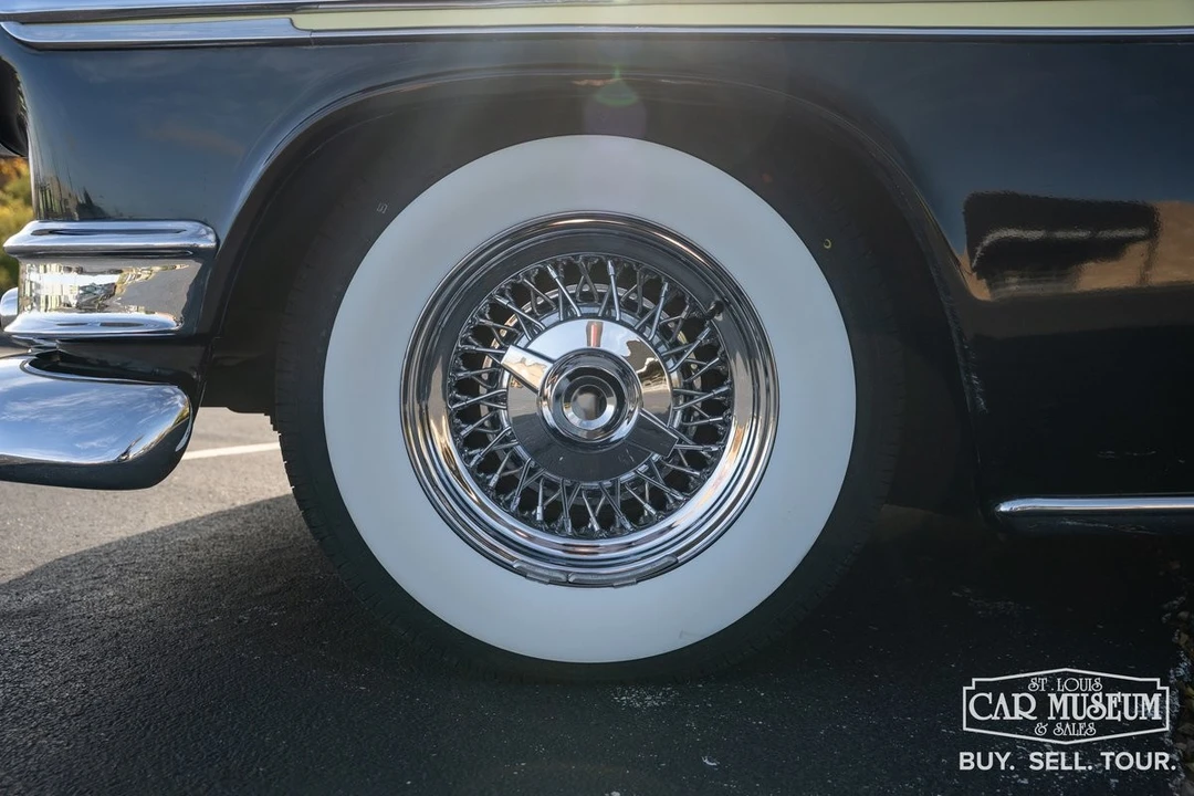 1955 Chrysler New Yorker - Image 11 of 31