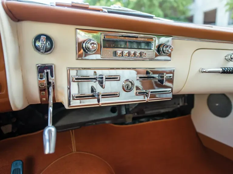1955 Chrysler New Yorker - Image 29 of 31