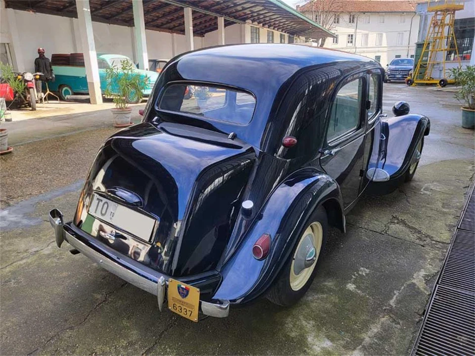1955 Citroen Traction Avant - Image 10 of 31
