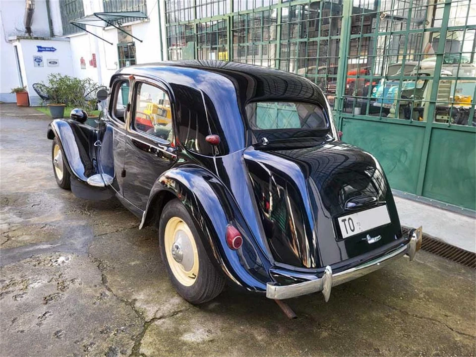 1955 Citroen Traction Avant - Image 12 of 31