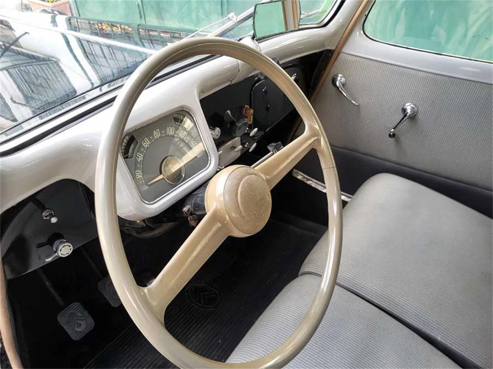1955 Citroen Traction Avant - Image 18 of 31