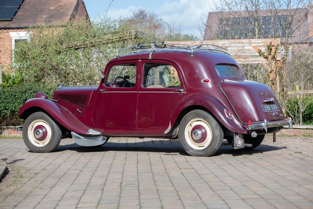 1955 Citroen Traction Avant - Image 8 of 30