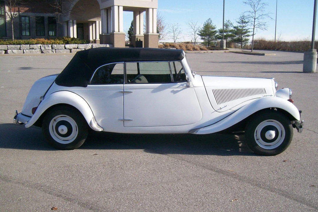 1955 Citroen Traction Avant - Image 7 of 31