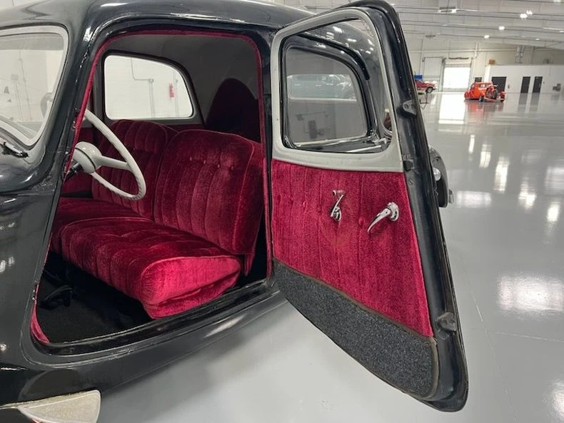 1955 Citroen Traction Avant - Image 2 of 11