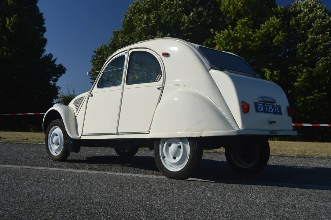 1955 Citroen 2CV - Image 8 of 30