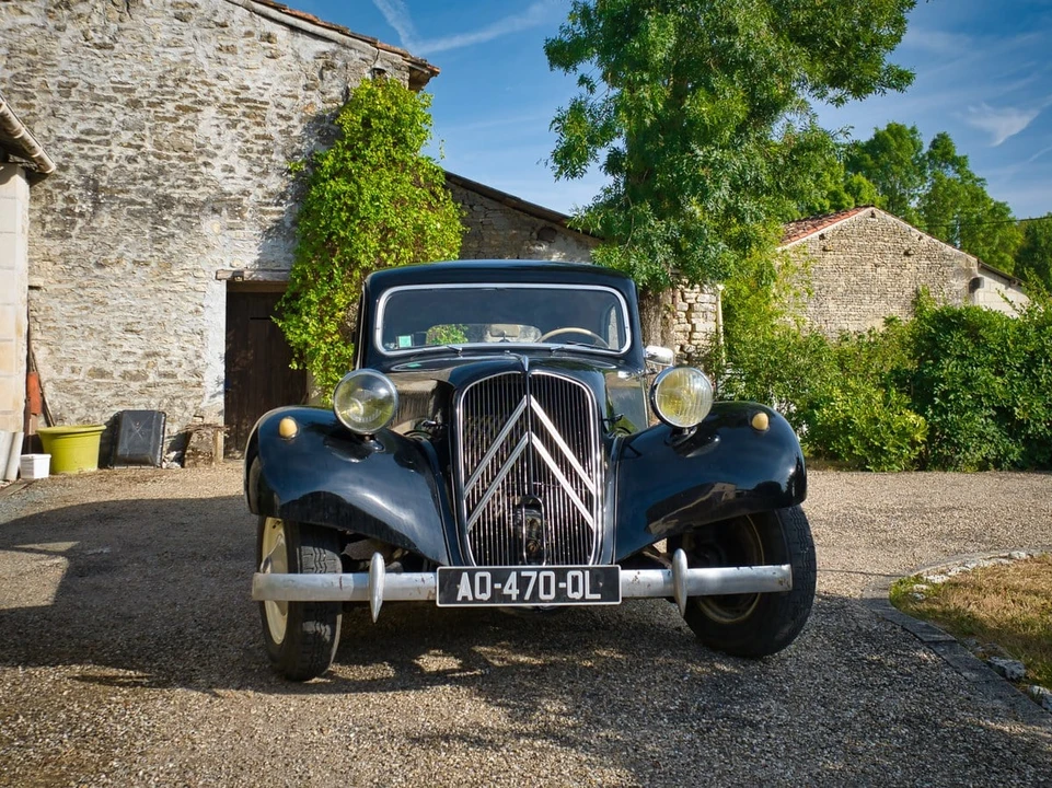1955 Citroen Traction Avant - Image 4 of 30