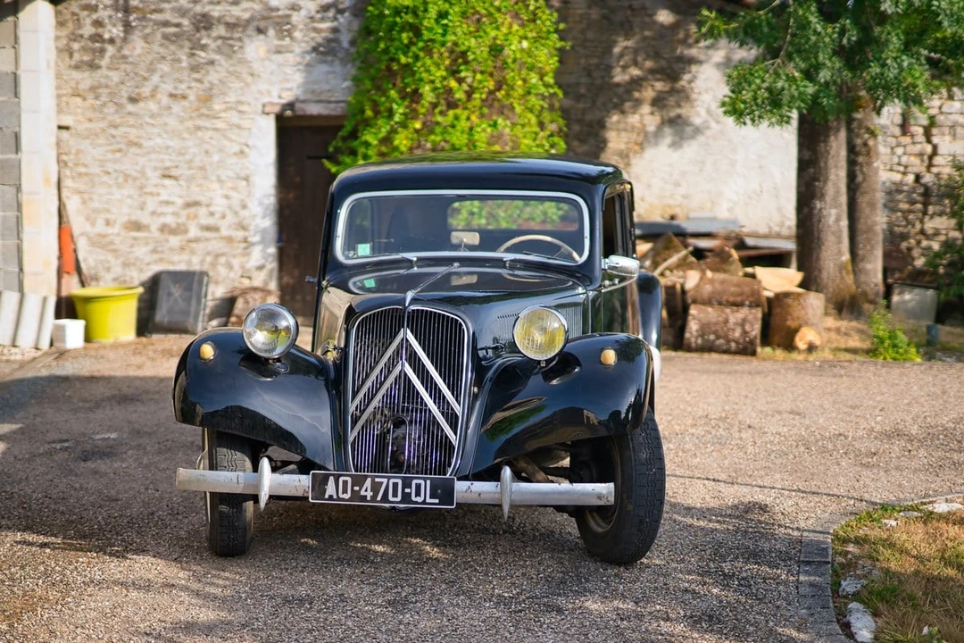 1955 Citroen Traction Avant - Image 5 of 30