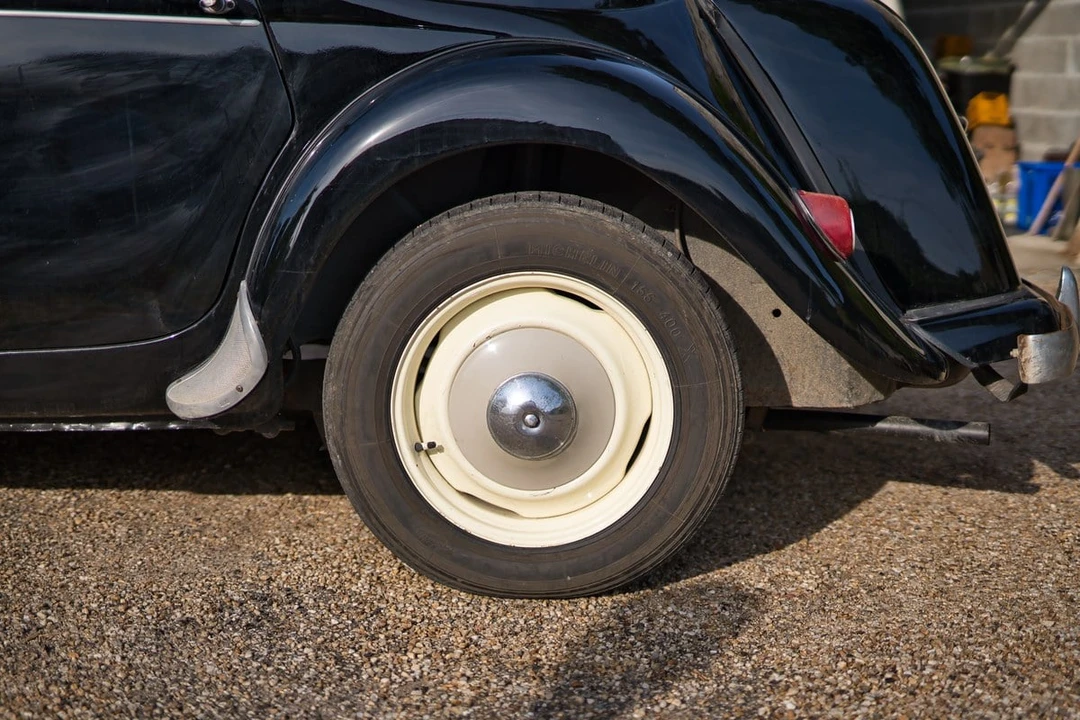 1955 Citroen Traction Avant - Image 29 of 30