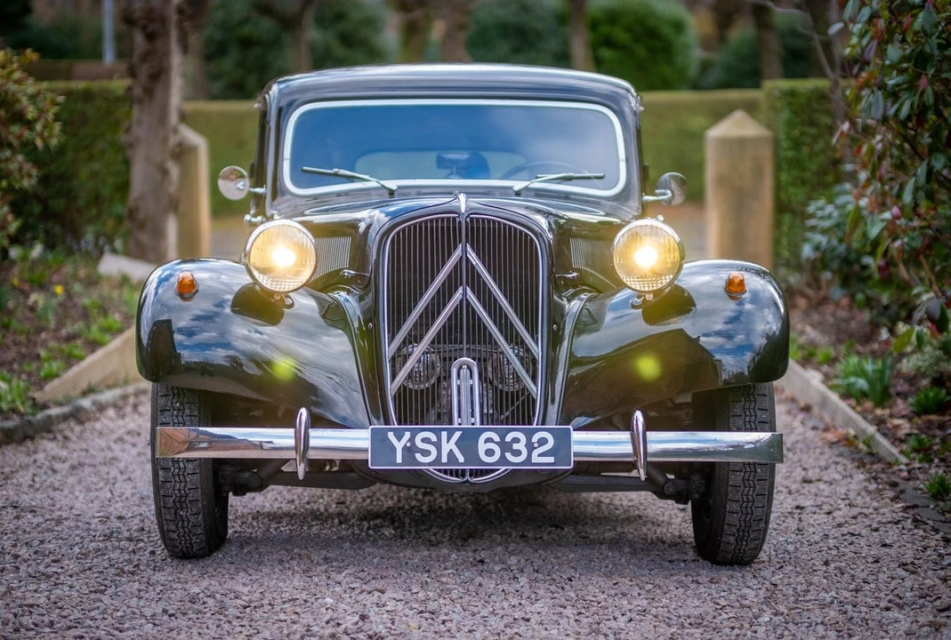 1955 Citroen Traction Avant - Image 3 of 30
