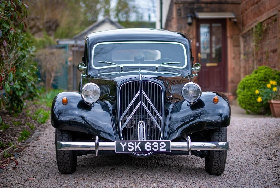 1955 Citroen Traction Avant - Image 6 of 30