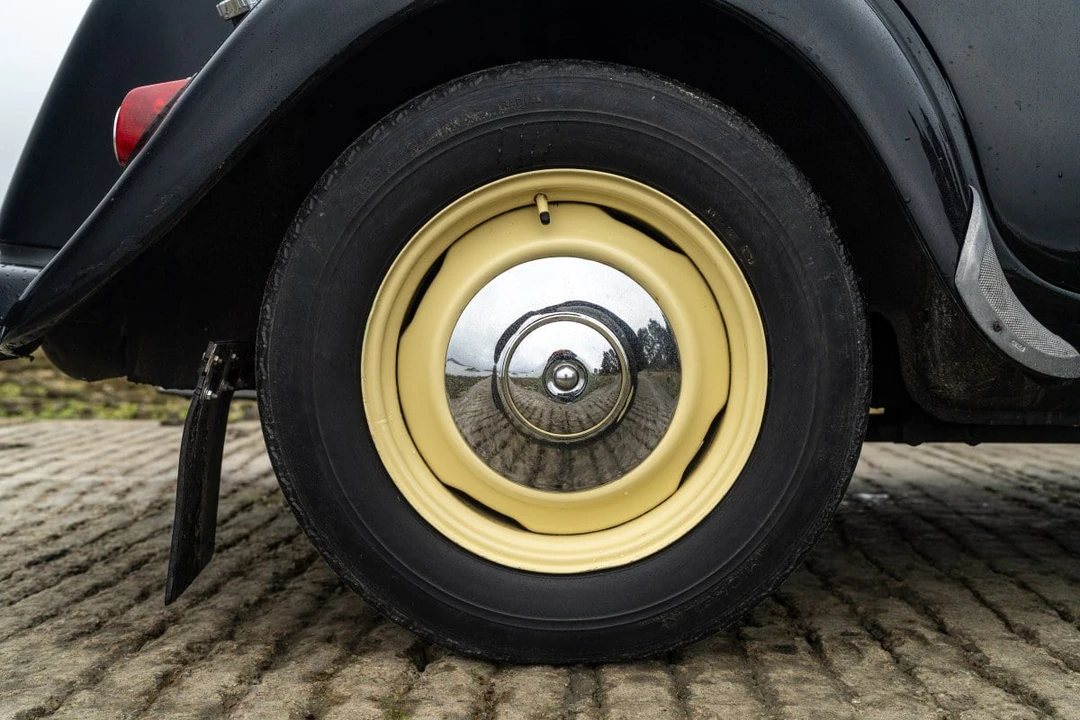 1955 Citroen Traction Avant - Image 13 of 30