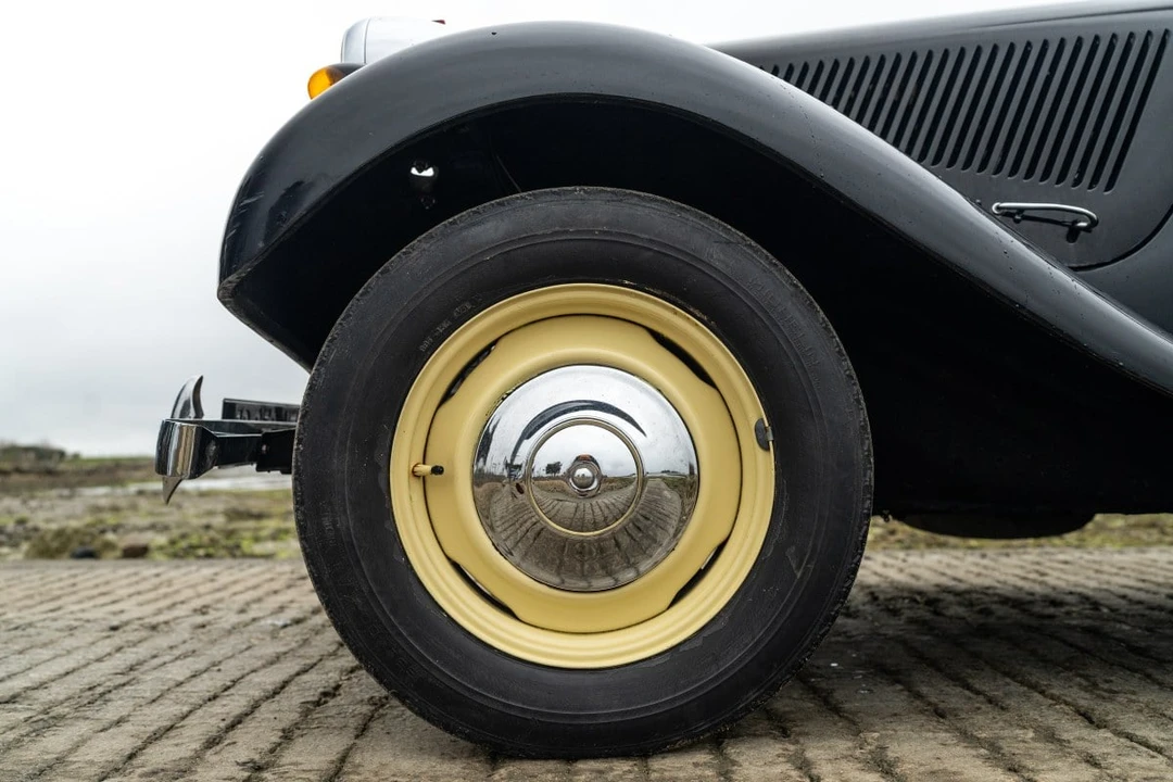1955 Citroen Traction Avant - Image 15 of 30