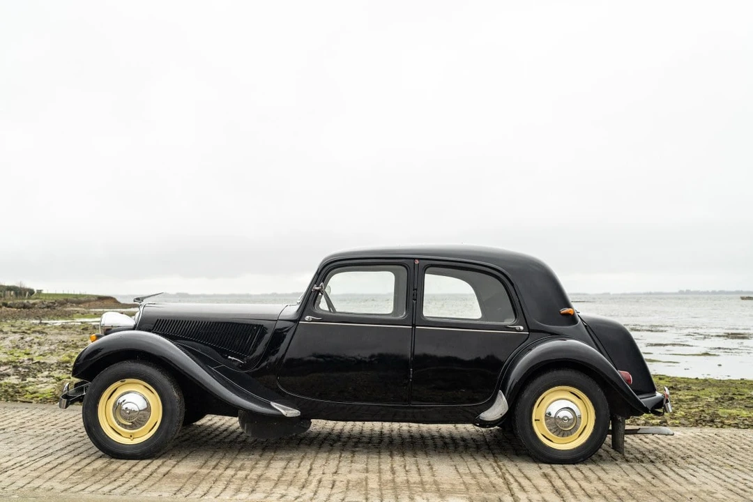 1955 Citroen Traction Avant - Image 9 of 30