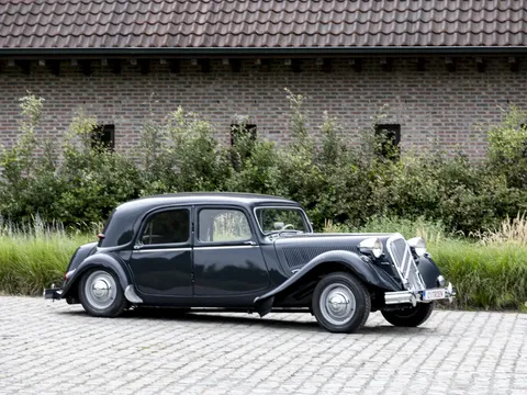 1955 Citroën Traction Avant 15/6 H Saloon