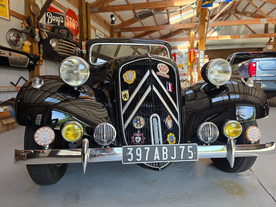 1955 Citroen Traction Avant - Image 3 of 19