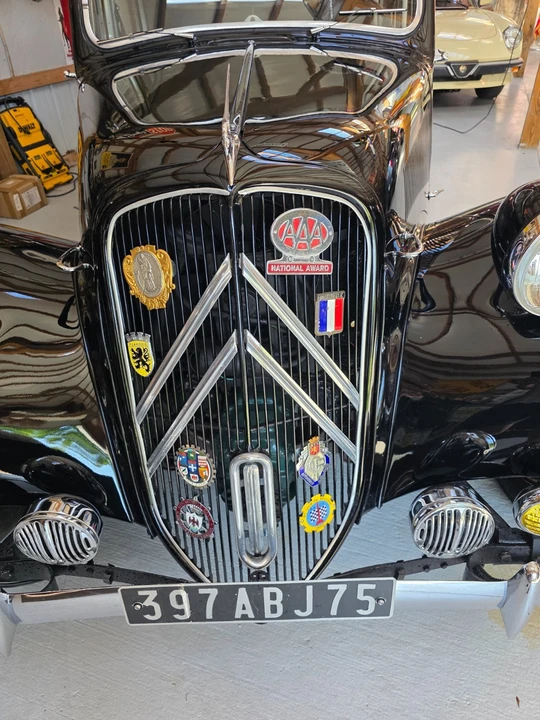 1955 Citroen Traction Avant - Image 8 of 19