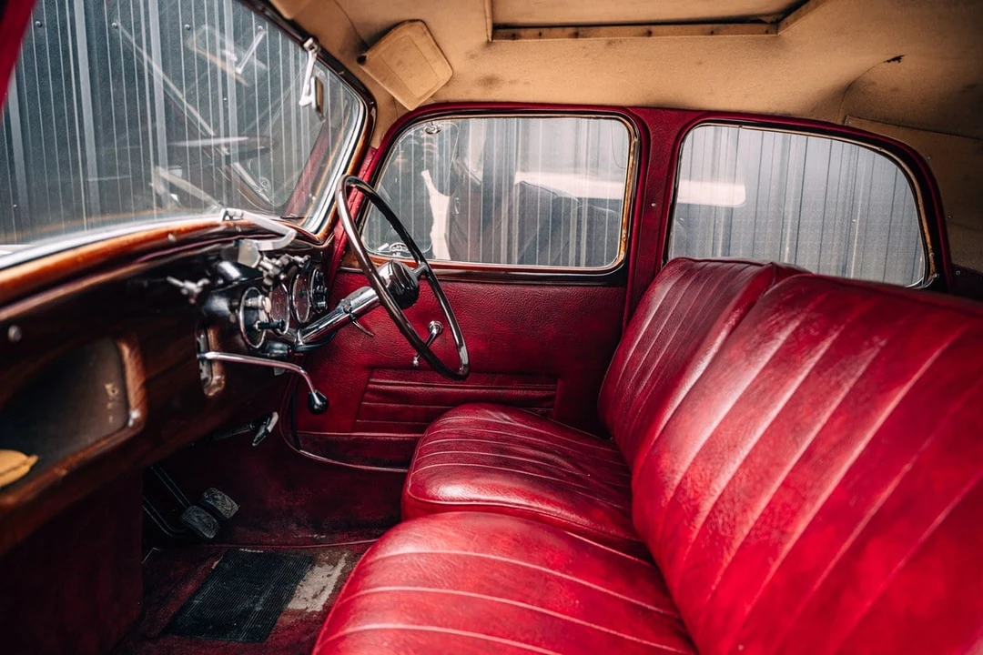 1955 Citroen Traction Avant - Image 2 of 30
